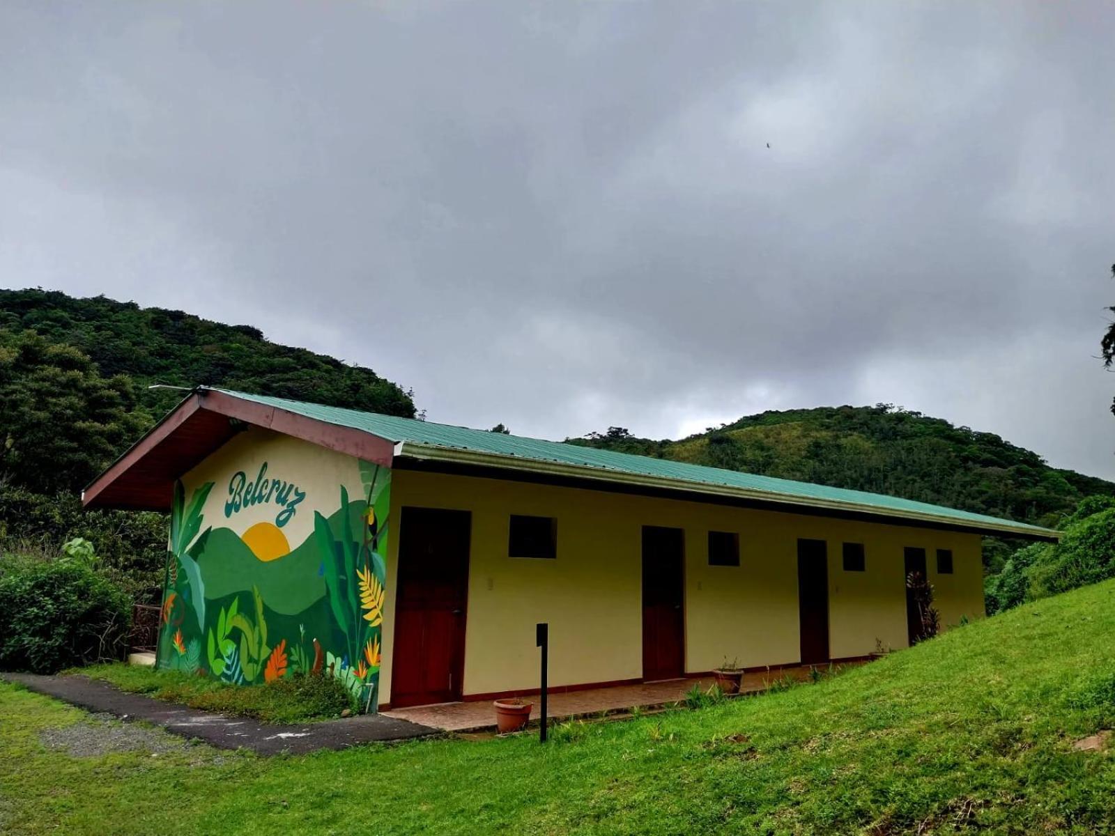 Belcruz Family Lodge Monteverde Extérieur photo